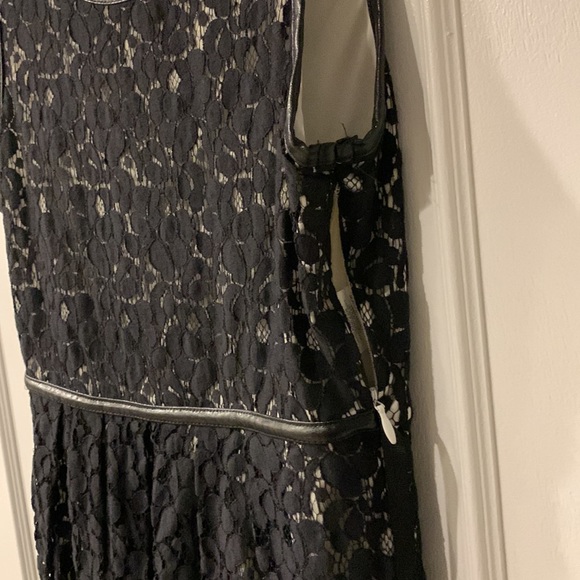 Girls Black lace pleated Dress Size 16 - Picture 4 of 9